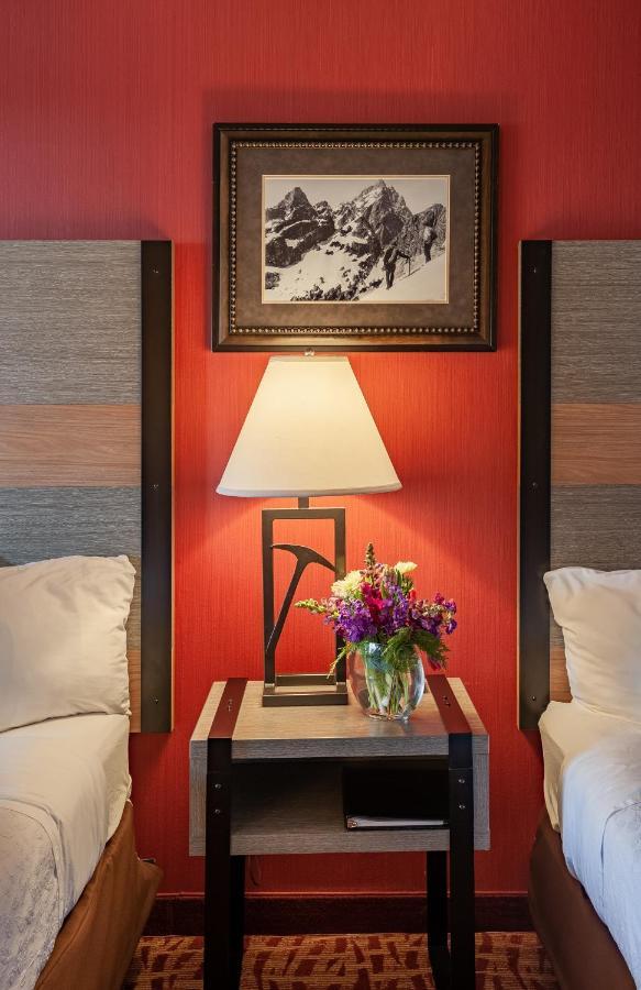 49'Er Inn & Suites Джексон Экстерьер фото
