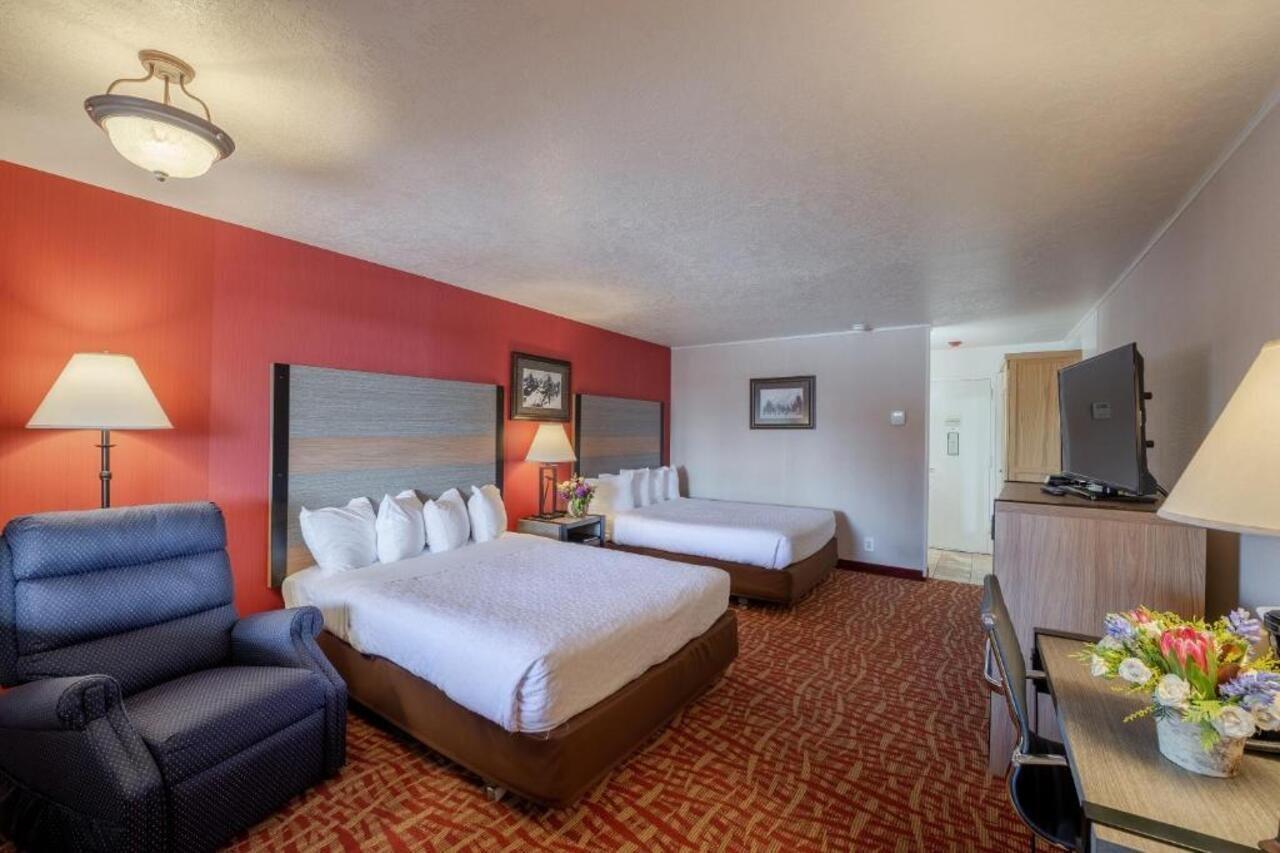 49'Er Inn & Suites Джексон Экстерьер фото