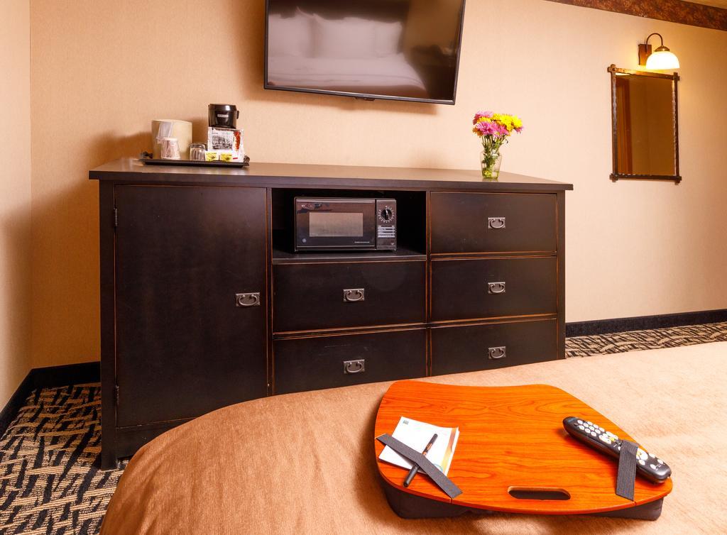 49'Er Inn & Suites Джексон Экстерьер фото